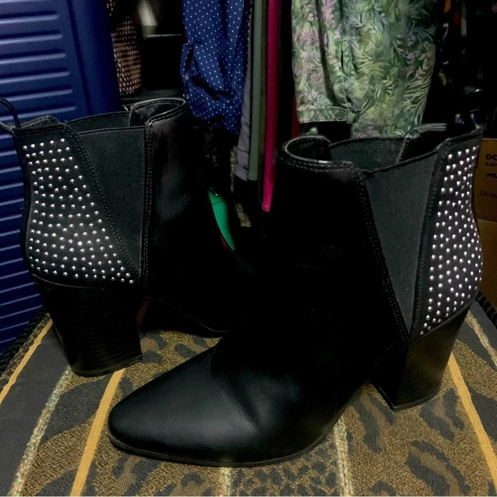 Studded faux leather booties - Picture 2 of 4